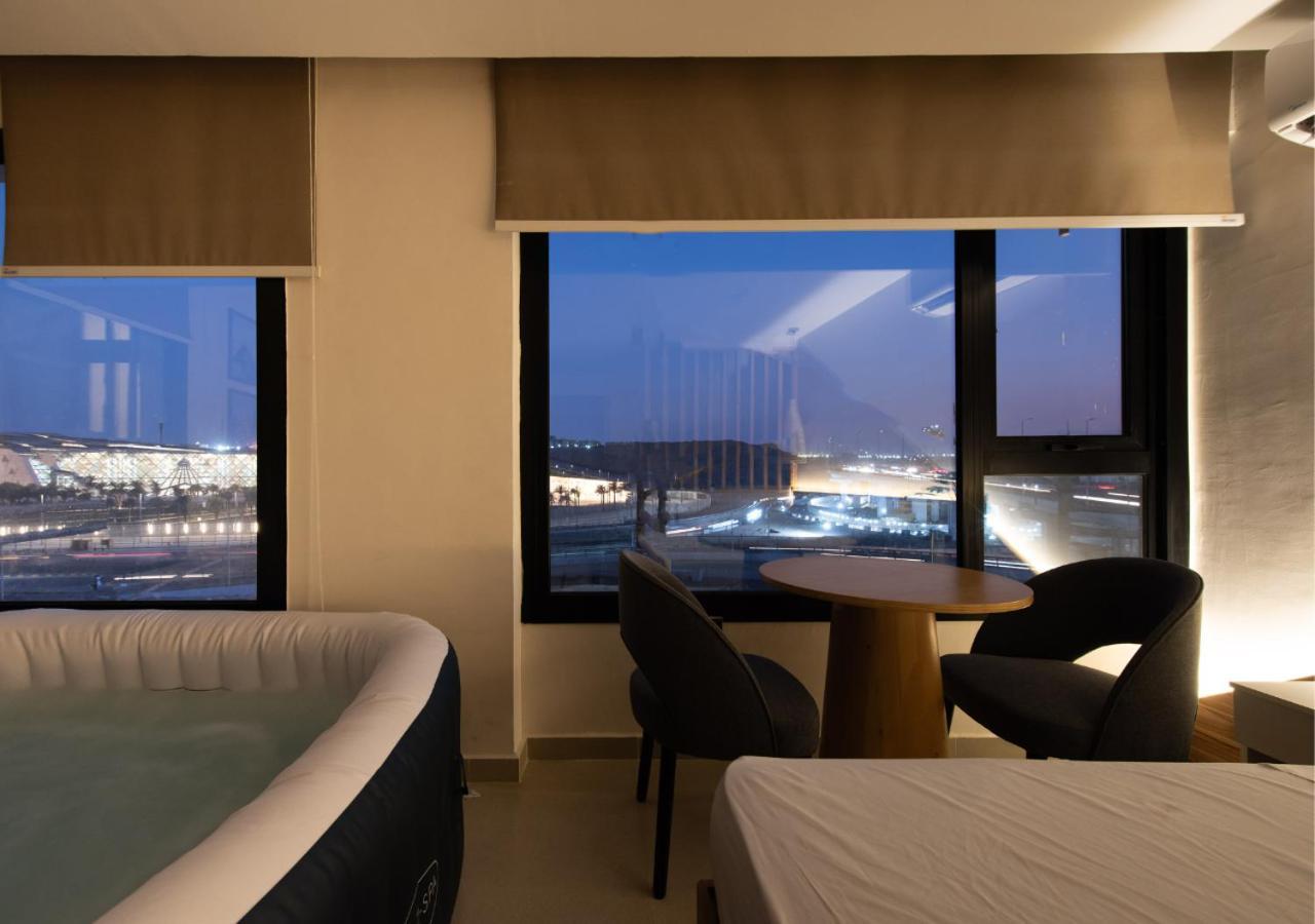Jacuzzi Paradise Pyramids Panoramic View 503 Apartment *