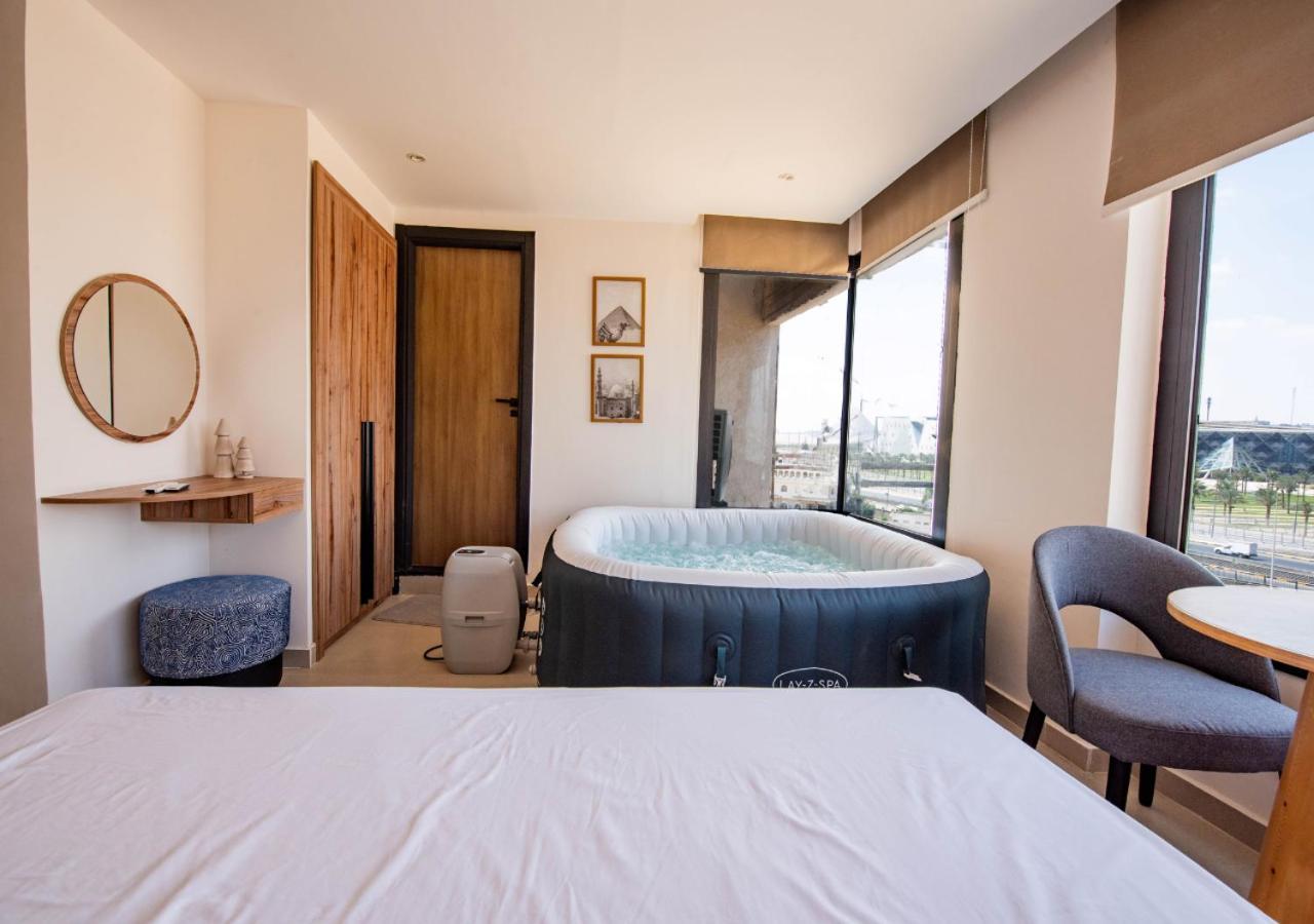 Apartment Jacuzzi Paradise Pyramids Panoramic View 503